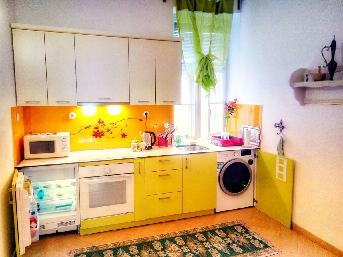Crown Apartment ซาราเยโว ภายนอก รูปภาพ
