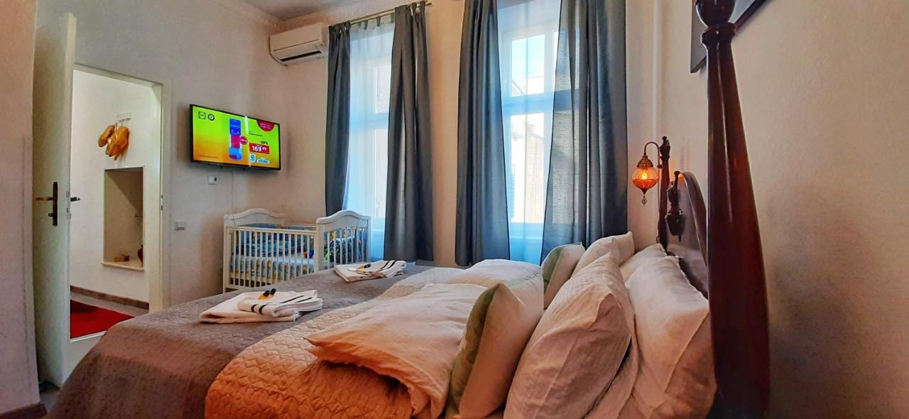 Crown Apartment ซาราเยโว ภายนอก รูปภาพ